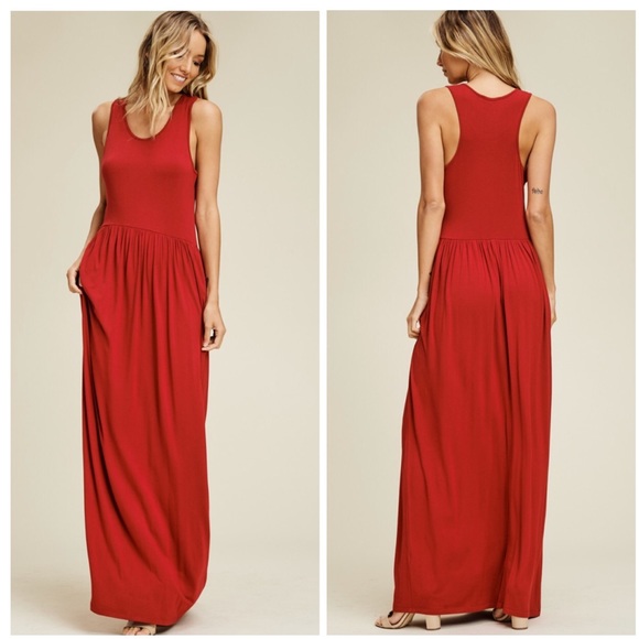 LAST ONE ❤️Red Maxi Dress - Picture 2 of 3